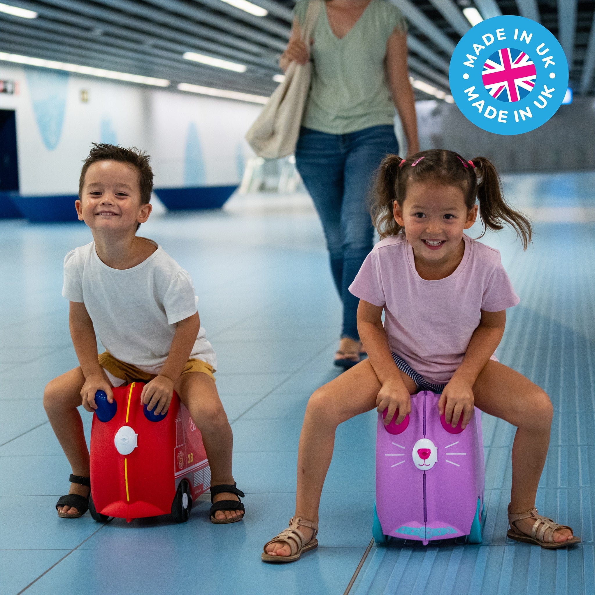 Suitcase with seat for child online